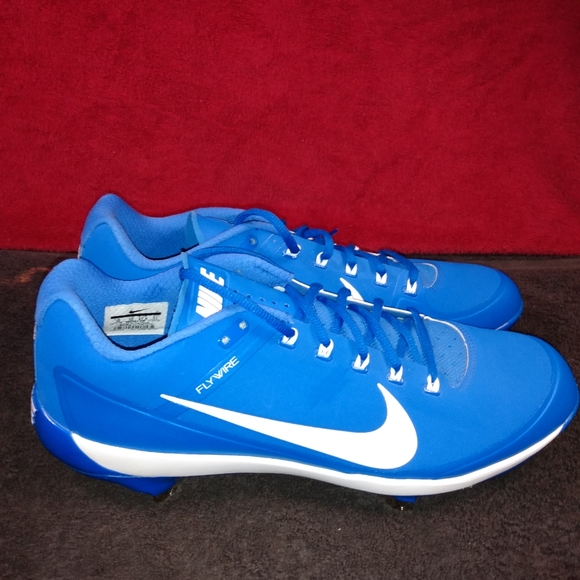 nike air max baseball cleats